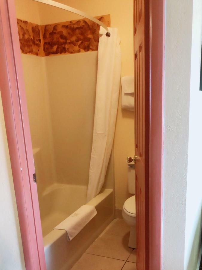 Sunflower Inn Galloway Εξωτερικό φωτογραφία